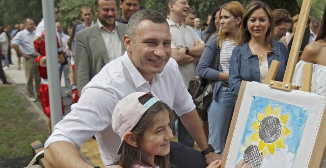 Віталій Кличко відкрив після капремонту першу чергу парку «Перемога» у Дніпровському районі столиці (+відео)