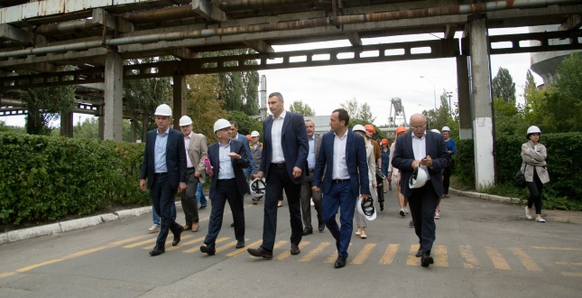 Віталій Кличко перевірив роботу нового обладнання на ТЕЦ № 6, яке значно економить енергоносії