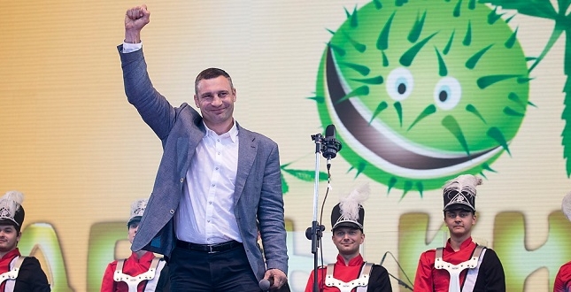 Віталій Кличко привітав киян з Днем міста: «У Києва велике майбутнє! І будувати його нам – усім разом» (+відео)